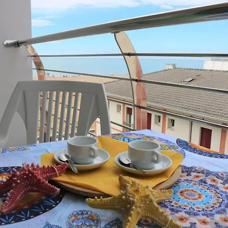 Enjoy The Sea View Of Our Modern Flat - Beahost